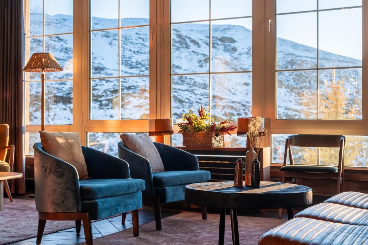 The Mountains Hotel Sierra Nevada Exteriör bild
